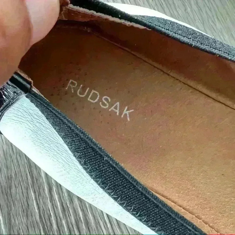 RUDSAK BLACK WHITE FLAT LEATHER LOAFERS ROUND TOE FLAT SHOES SIZE 38 - Picture 9 of 11